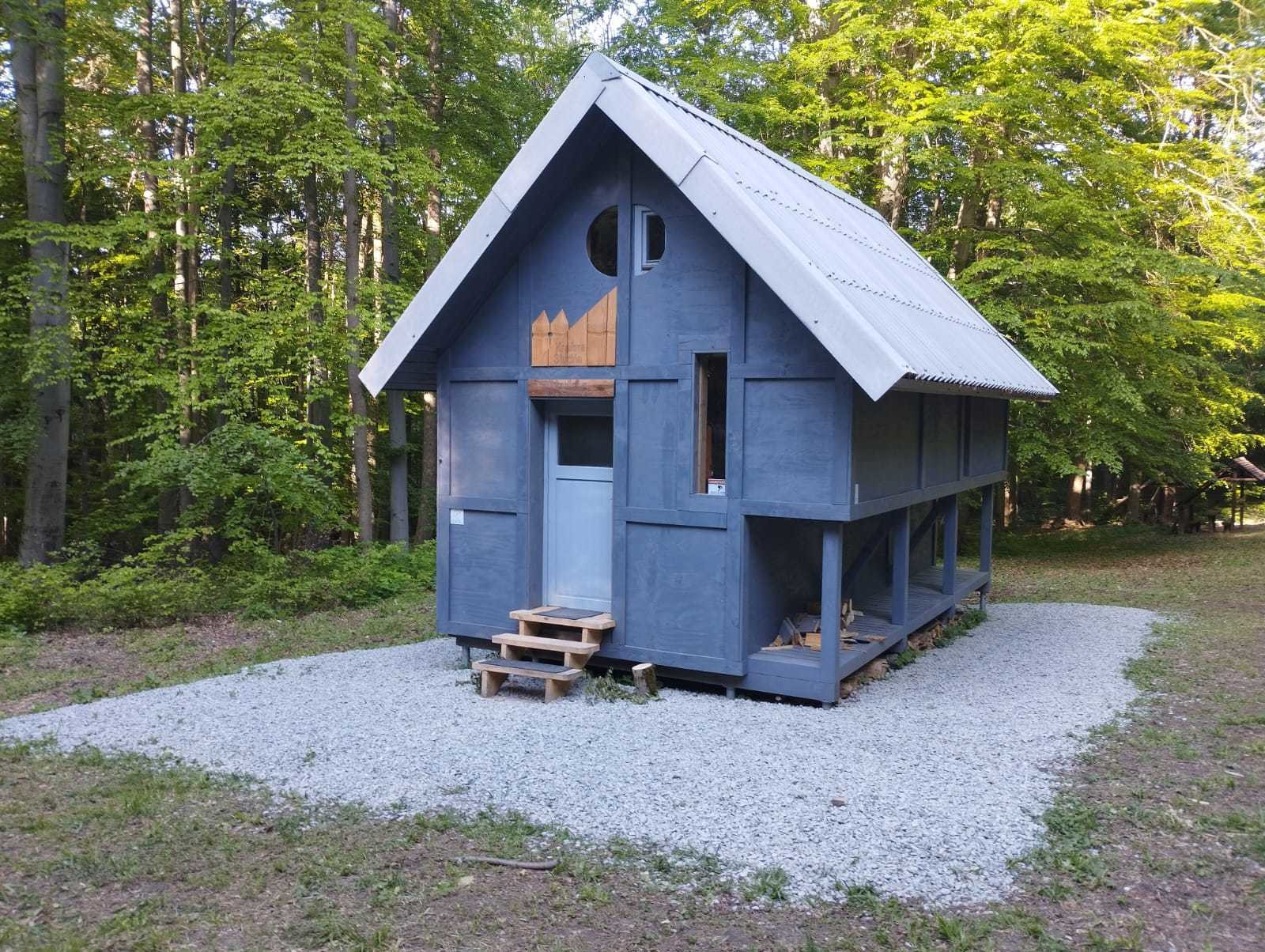 Hlavný pohľad na útulňu